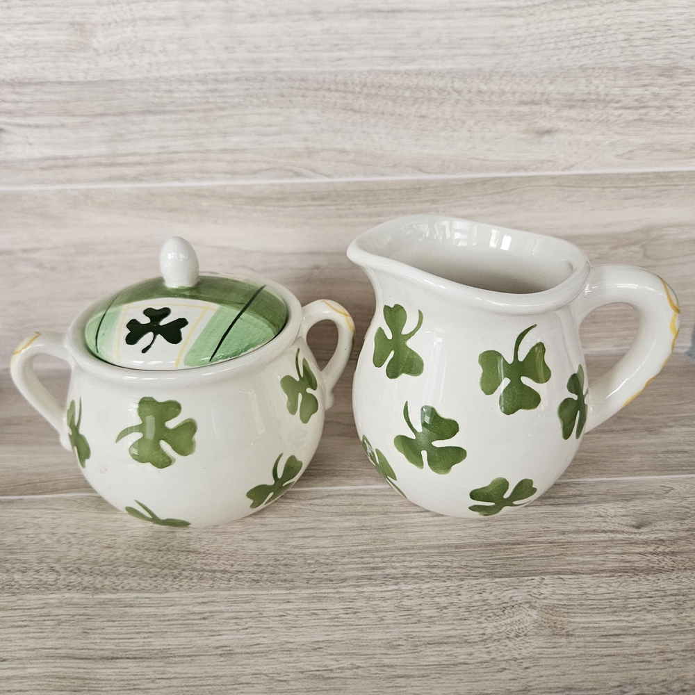 Shamrock Creamer and Sugar Set